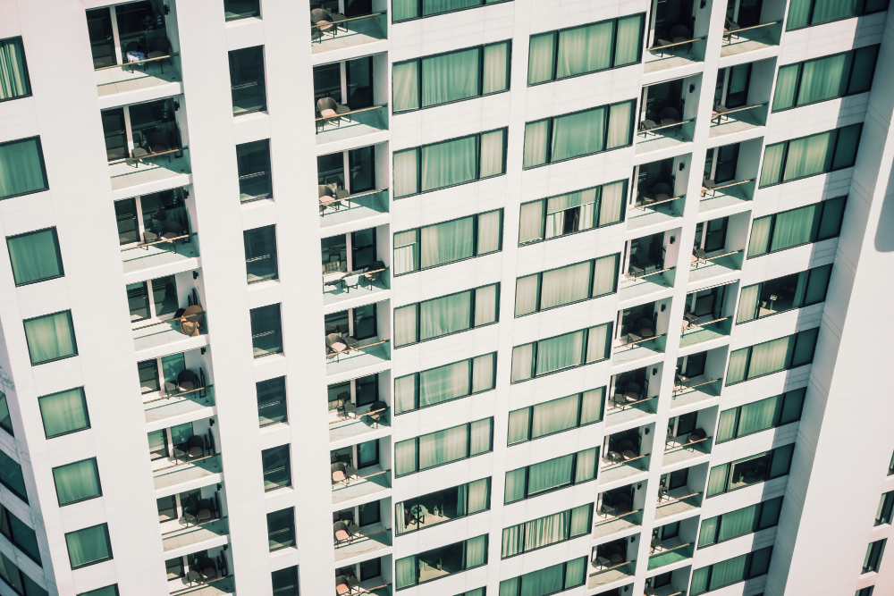 Ceny mieszkań w Warszawie lipiec 2025 – analiza rynku pierwotnego i wtórnego